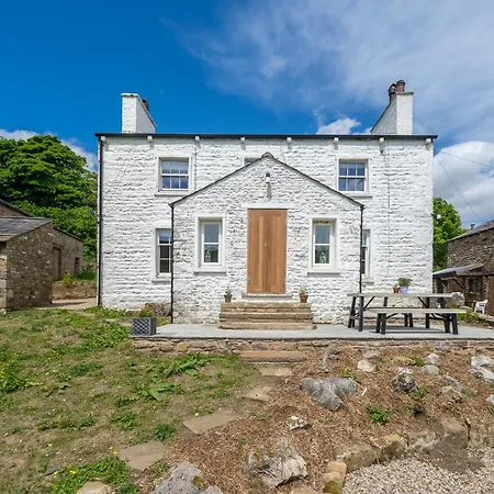 Hollins House *