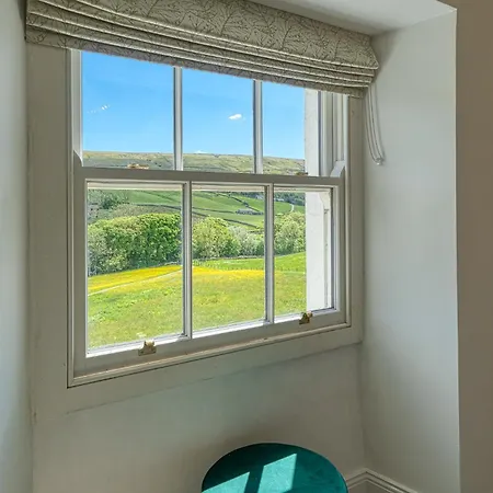Hollins House 登特