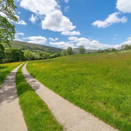 Hollins House * Dent